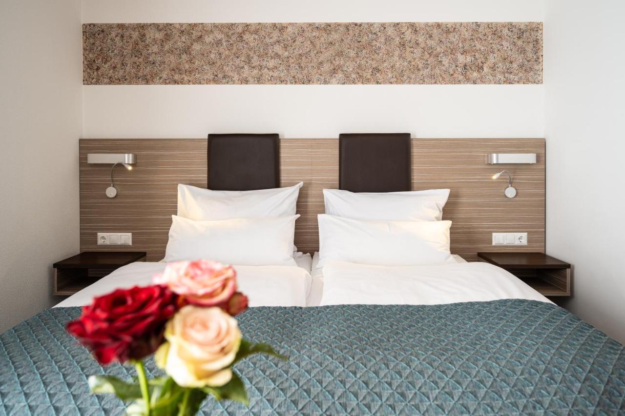 Hotel Drei Rosen Moosburg an der Isar Ngoại thất bức ảnh