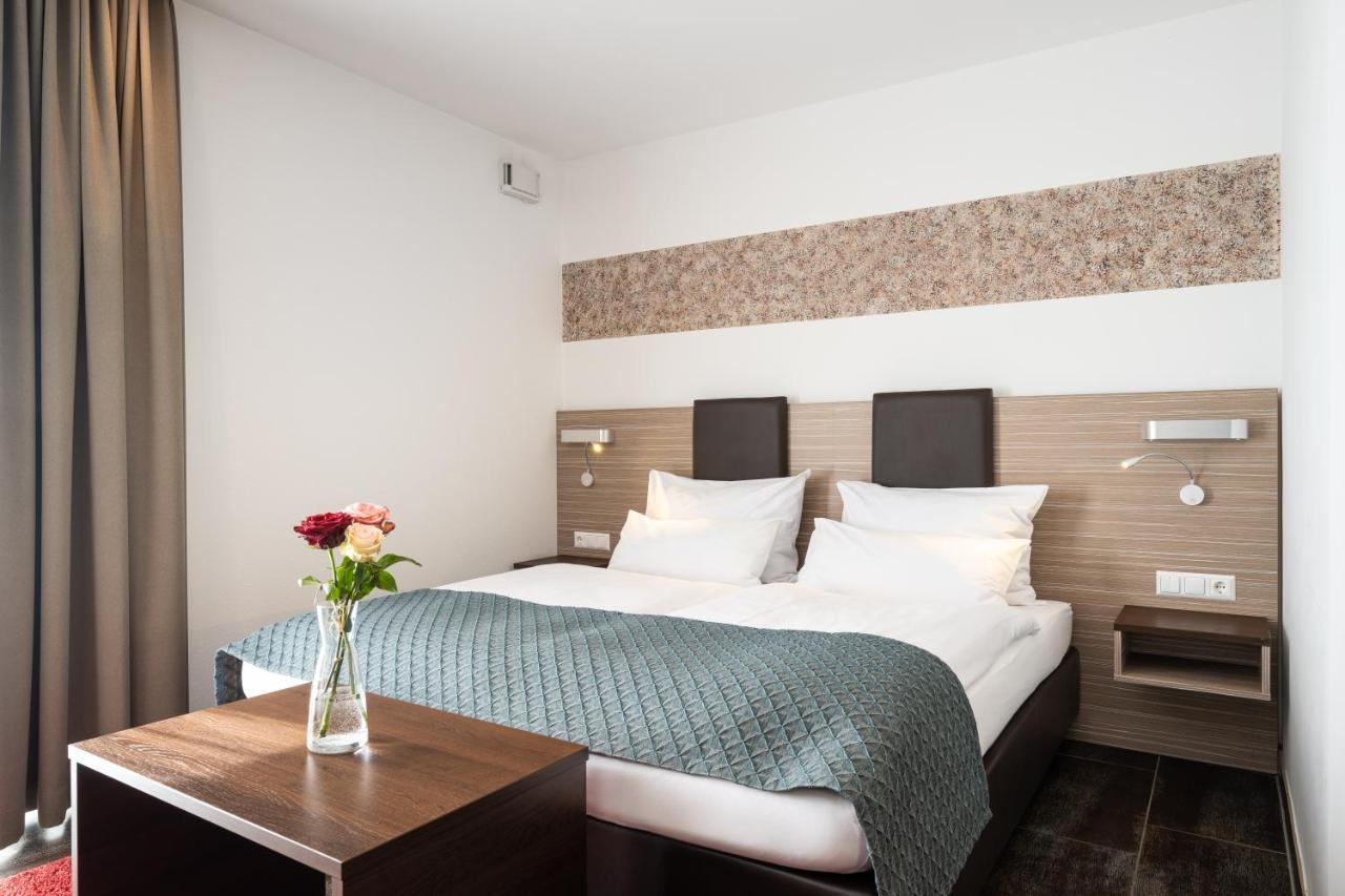 Hotel Drei Rosen Moosburg an der Isar Ngoại thất bức ảnh